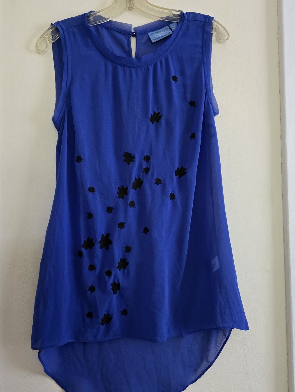 Vera Wang Tunic Top Size Medium